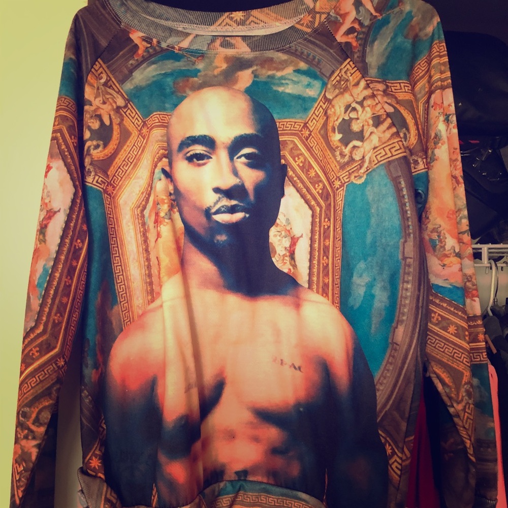 Tupac sweatshirt